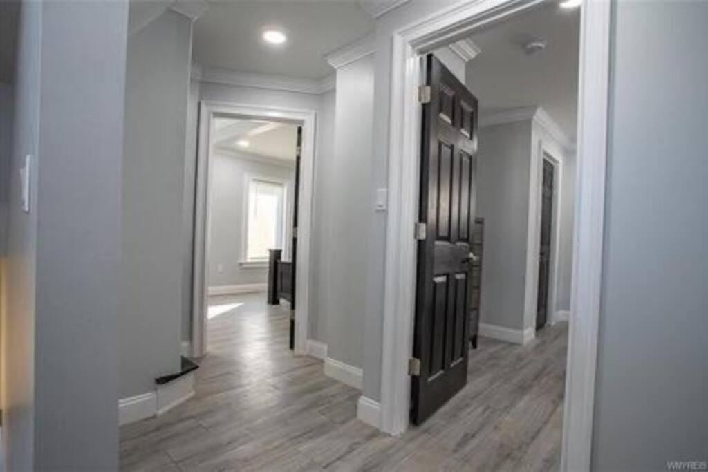Home Away From Home On Lasalle - 3 Bd 2 Bth Slps 6 Niagara Falls Kültér fotó